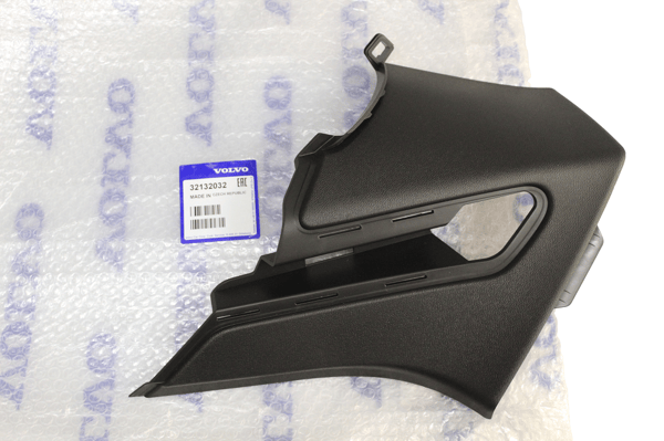 VOLVO V60 II täckpanel bak höger D-stolpe OE 32132032
