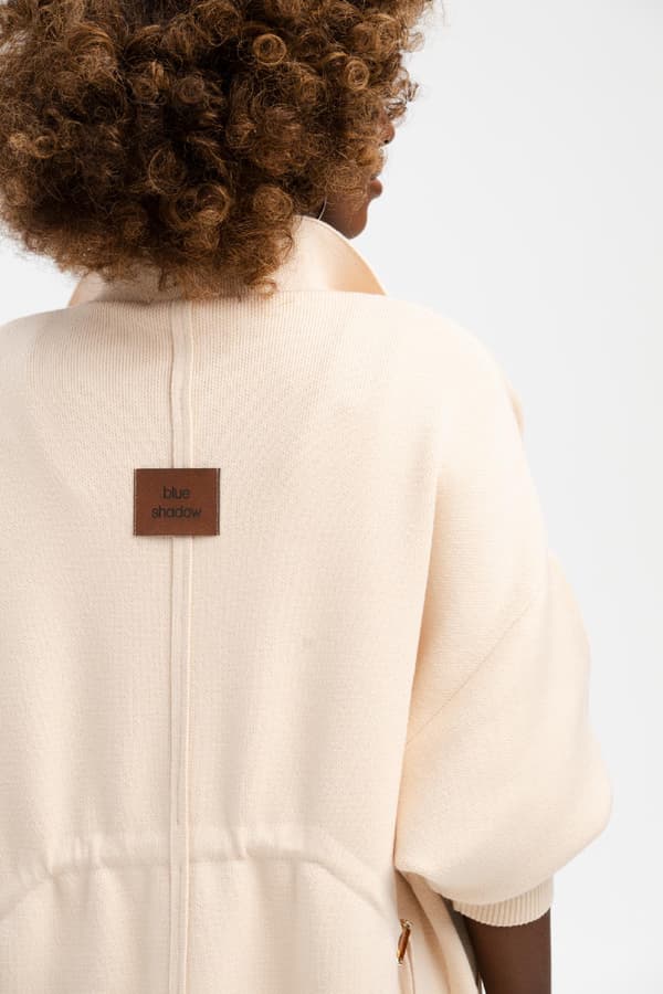 Huggo Lys Beige Plus Size Damefrakke