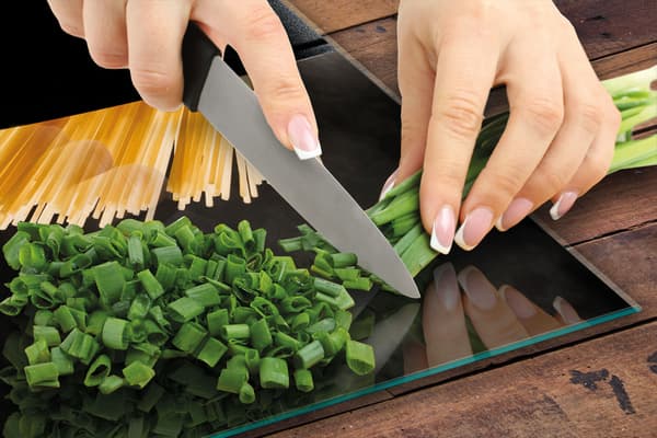 GLAS SKÆREBRÆT 45x52 PASTA
