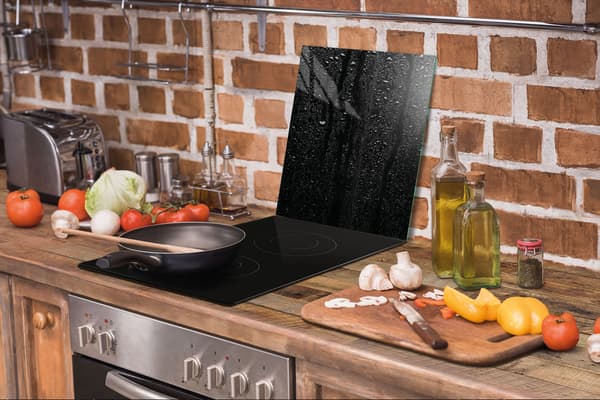 SKÄRBRÄDA I GLAS 45x52 SVART