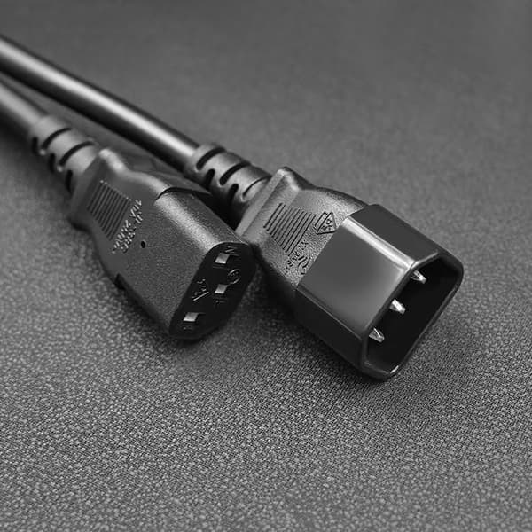 Qoltec IEC C13/C14 virtakaapeli | 3x1.0mm2 | 1.8m