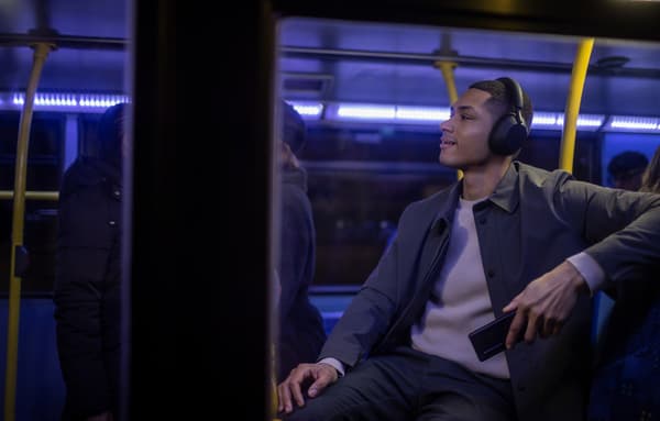 Sony WH-1000XM5 Bluetooth støjreducerende sort