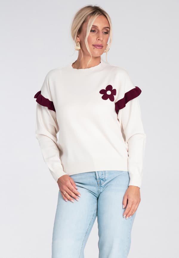 Bluse med flæser og blomster - hvid ecru bluse størrelse M