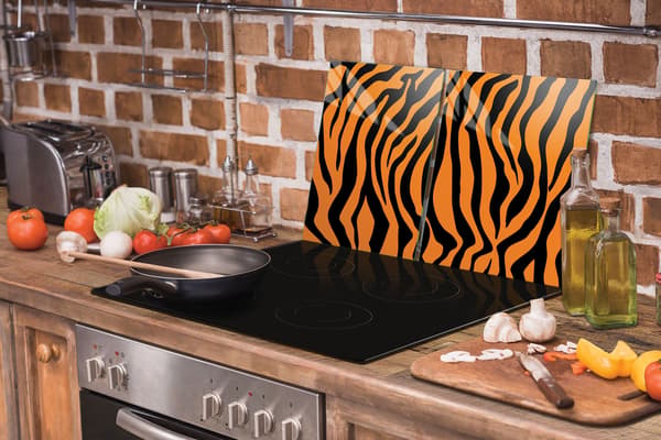 GLASSKYDDSPLÅT FÖR SPIS 90x52 TIGER