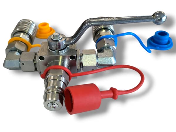 Hydraulisk kulventil med snabbkopplingar