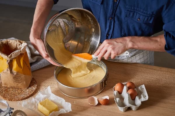 FISKARS FUNCTIONAL FORM Silikone spatel til kagecreme dejspatel