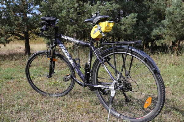 Blå cykelsadelväska