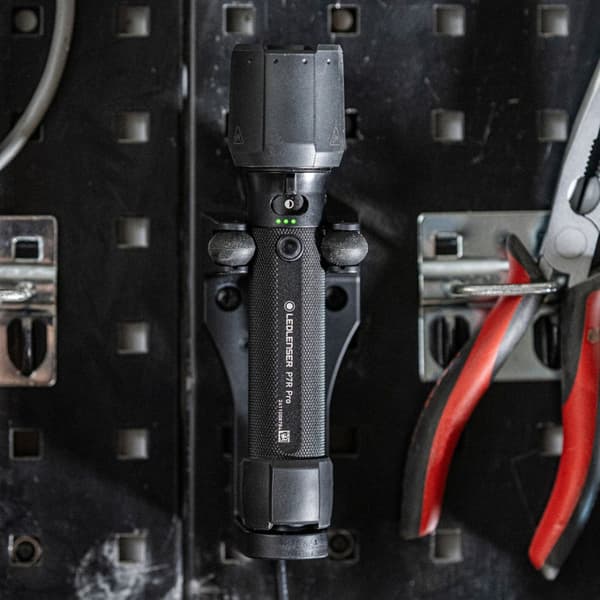 Ledlenser P7R Pro lommelygte