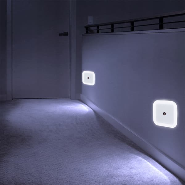 1W VERGIONIC LED natlampe med skumringssensor til kontakt