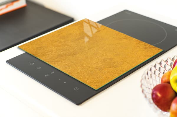 GLAS SKÆREBRÆT 30x22 GULD