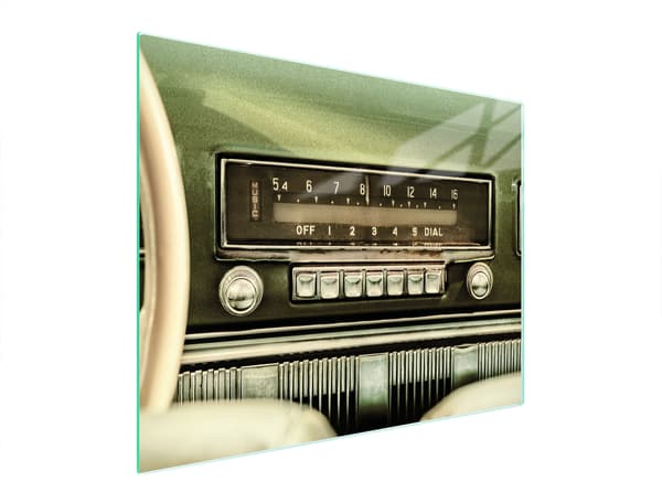 GLAS SKÄRBRÄDA 52x40 RADIO