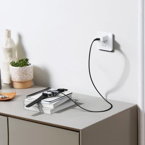Vinklad USB-C adapter för Garmin-klocka - grå