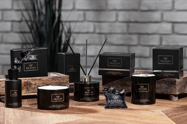 BRIXTON 180ml Violblad & Ambra & Patchouli Homms Duftdiffuser med rør