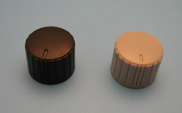 POTENTIOMETERKNOP 20MM SORT