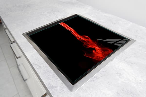 GLASBESKYTTELSESPLADE TIL KOMFUR 50x52 SORT