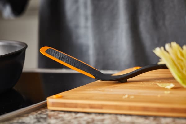 FISKARS FUNCTIONAL FORM Köksspatel för stekning matlagningsspatel
