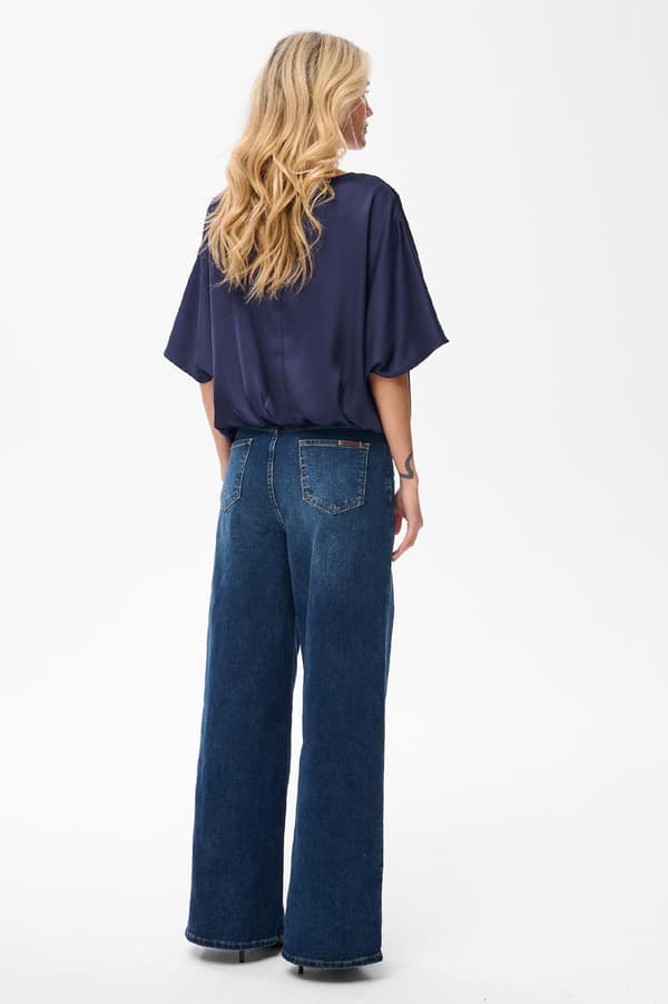 Damebluse i marineblå 36/38