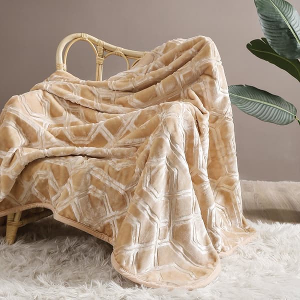 Akryltæppe 160x200 Vito beige præget geometrisk sengetæppe