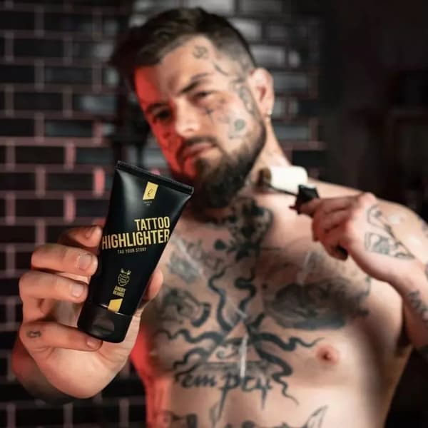 Tatuoinnin korostusvoide - Travis Ink - Angry Beards - 75ml