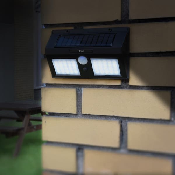 TG56408 DOBBELT SOLAR LAMPE MED SENSOR