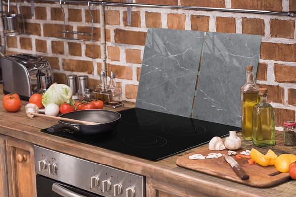 GLASBESKYTTELSESPLADE TIL KOMFUR 75x52 MARMOR