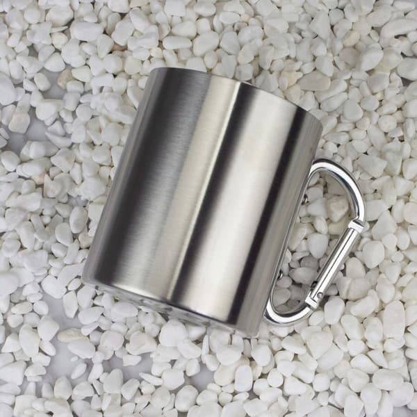 Metallmugg med karbinhake
