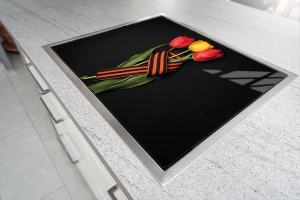 SKÄRBRÄDA I GLAS 52x30 ROSOR
