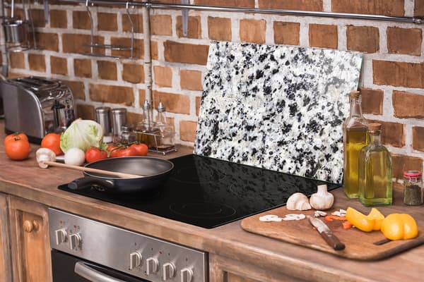 SKÄRBRÄDA I GLAS 52x30 MARMOR