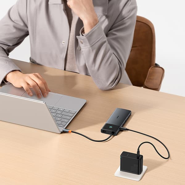 HUB-sovitinjakaja 10in1 HDMI USB-A USB-C RJ45 SD TF - harmaa