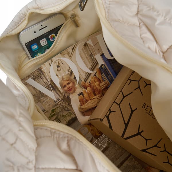 BTD-BK-01 ECRU Quilted Damväska CLOUDY