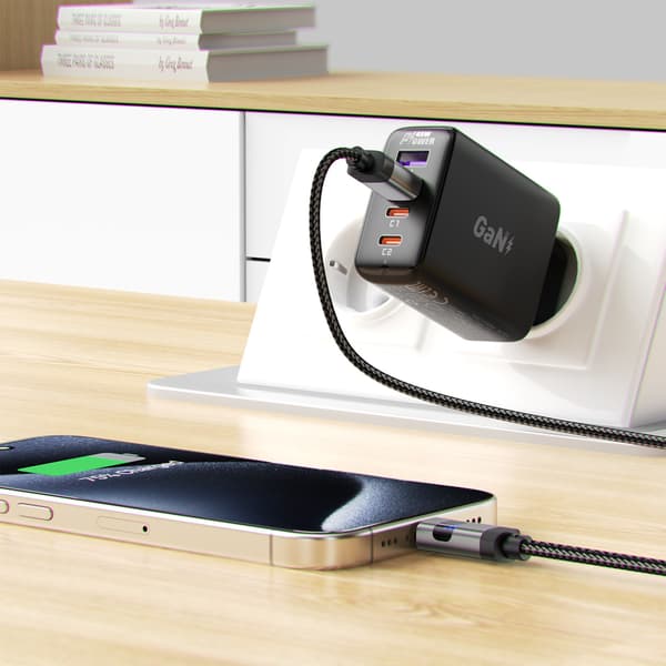 USB-A - USB-C kabel med display 480Mb/s 66W 1,2m - sort