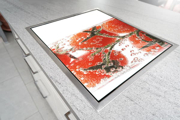 SKÄRBRÄDA I GLAS 52x30 TOMAT