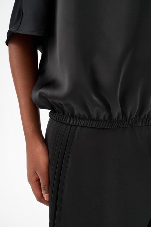 Damebluse i kongelig sort, 36/38