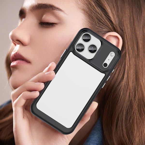 iPhone 17 Pro Outer Space -kotelo - musta läpinäkyvä