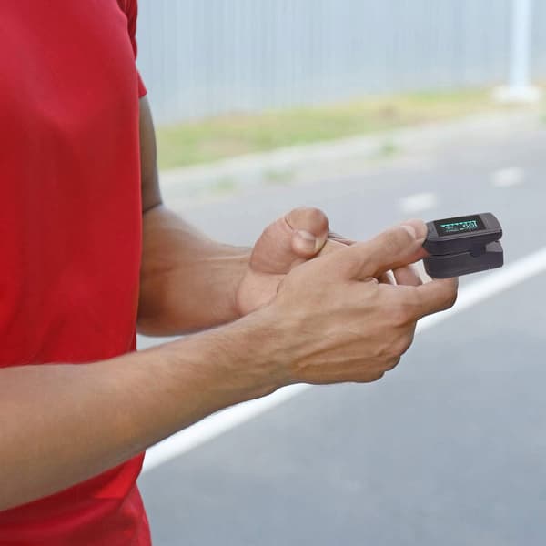 CERTIFIERAD FINGERPULSOXIMETER PULSMÄTARE