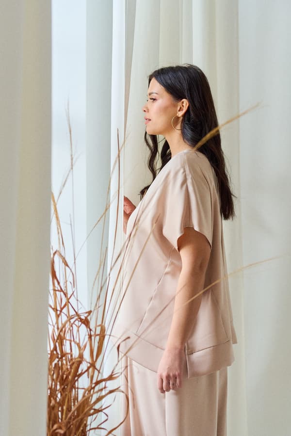 Plus Size Dame Cigarbluse Lys Beige Plus Size Dame Cigarbluse Lys Beige Universal