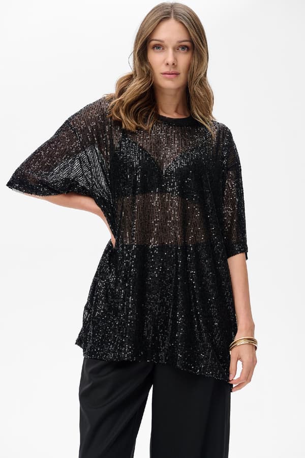 Pia Sort Dame T-shirt Universal