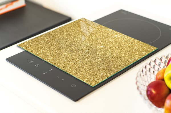 GLAS SKÆREBRÆT 30x22 GULD
