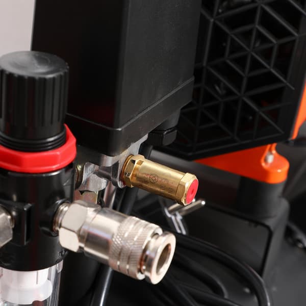 Oljefri kompressor 2200W 50L | Kraft&Dele