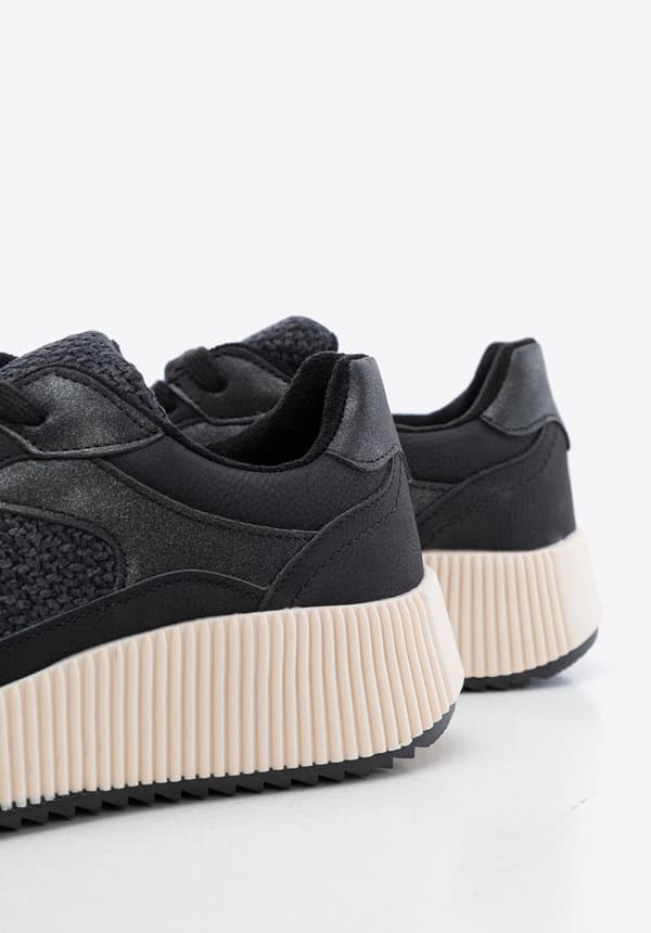 Wittchen Damesneakers på en tyk platform i sort, sort øko-læder