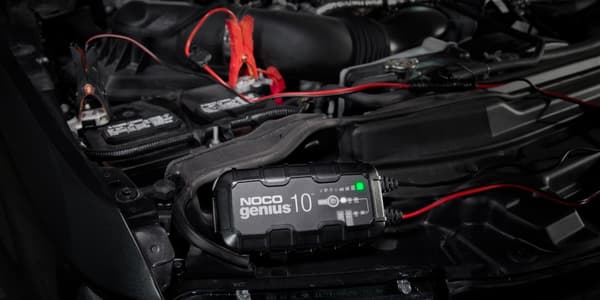 GENIUS10EU 10A batteriladdare