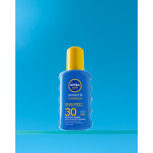 Nivea SUN Protect & Moisture solskyddsspray SPF30 200 ml