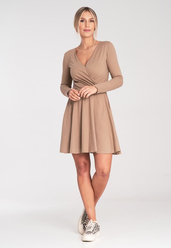 Omlottklänning utsvängd beige XS