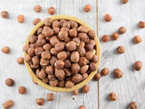 Skallede hasselnødder (500g) - MIGOgroup