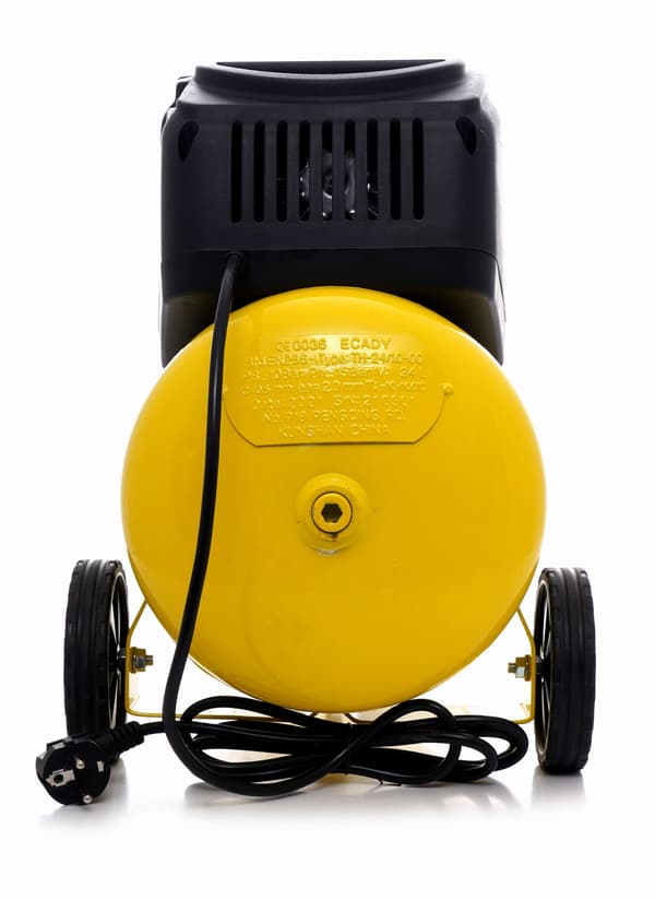 Oliefri kompressor 24L 8bar | Kraft&Dele