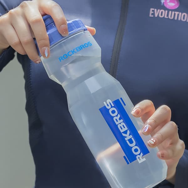 Polkupyörän pullo 750 ml - läpinäkyvä sininen