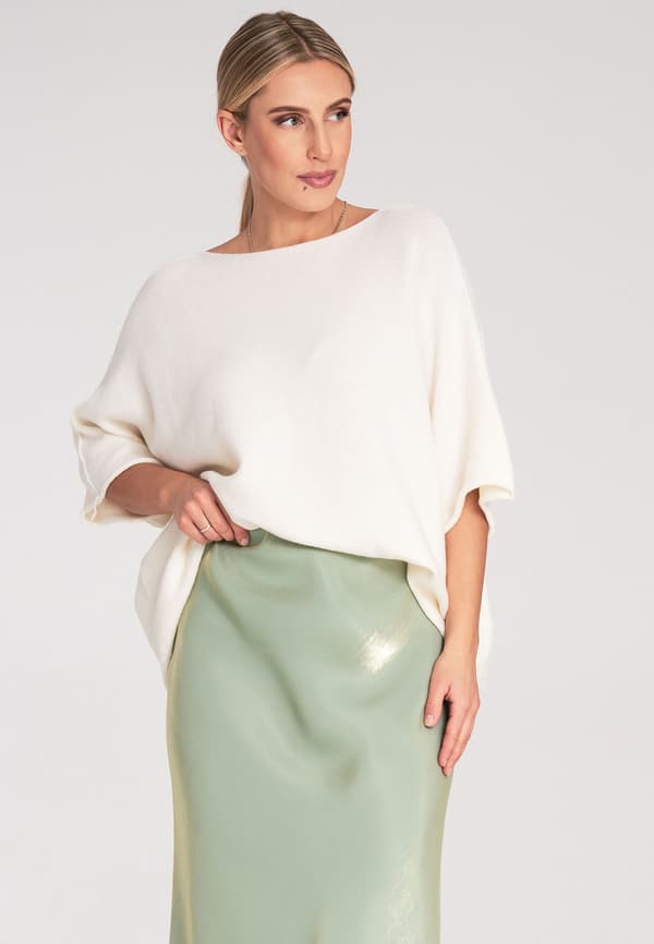 Flaggermusbluse - løs dametröja - ecru - størrelse Universal M1102