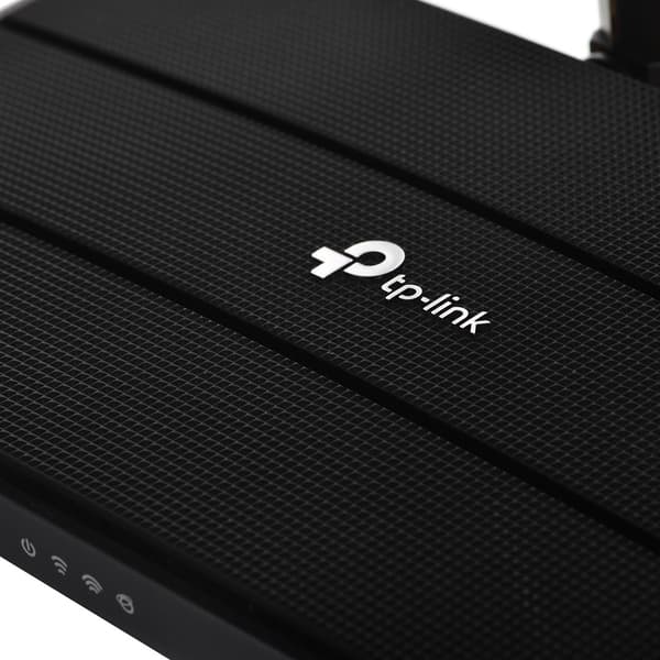 TP-LINK Archer AX12 -reititin