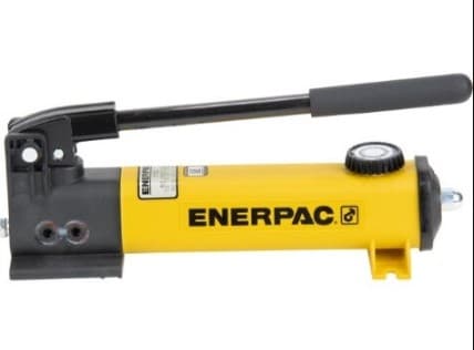 ENERPAC P142 tvåstegs handpump