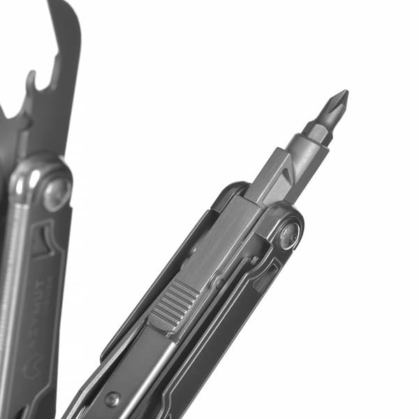 Multitool Azymut Giewon - 14 verktyg med hölster för bälte